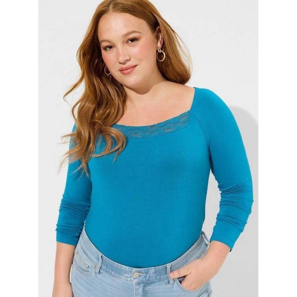 NWT Torrid Super Soft Lace Inset Long Sleeve Top 3X‎